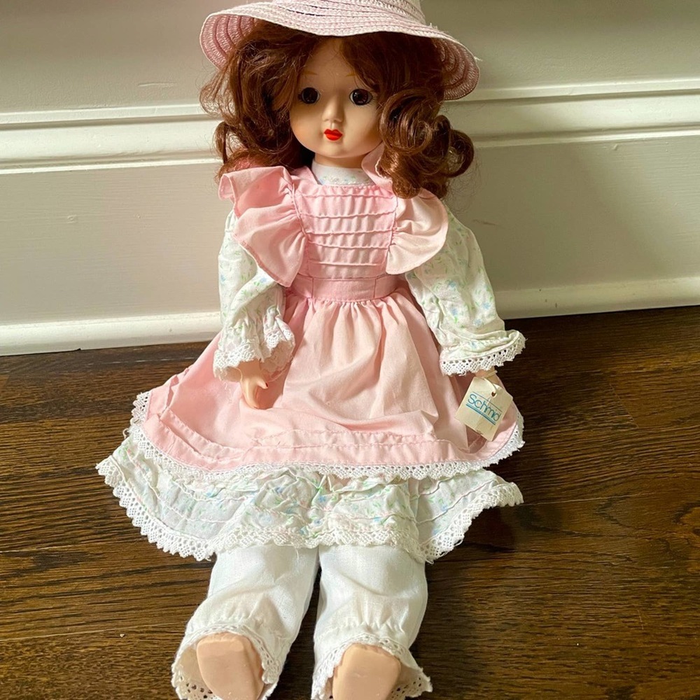 Schmid musical‎ porcelain doll
